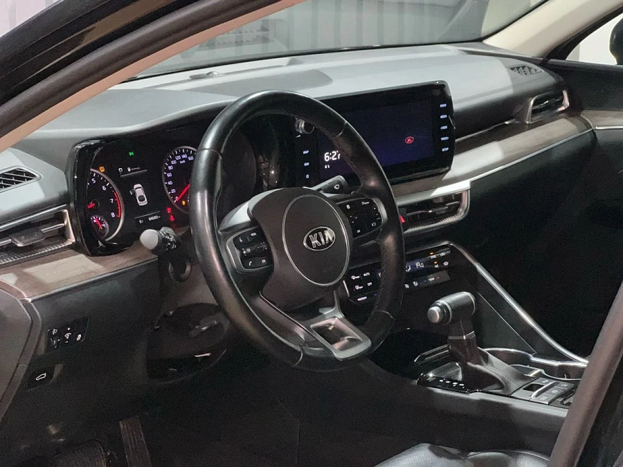 Kia K5, 2021г., передний привод, автомат