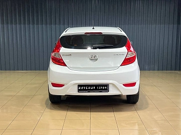 Hyundai Solaris, 2013г, передний привод, механика