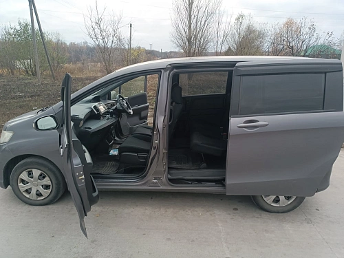Honda Freed, 2013г, передний привод, вариатор