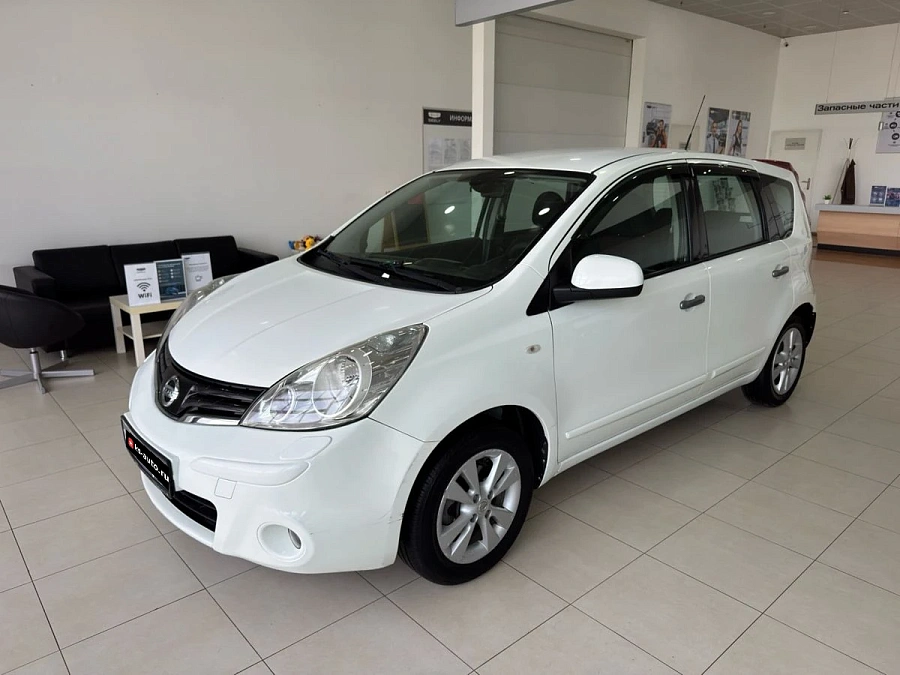 Nissan Note, 2011г., передний привод, механика