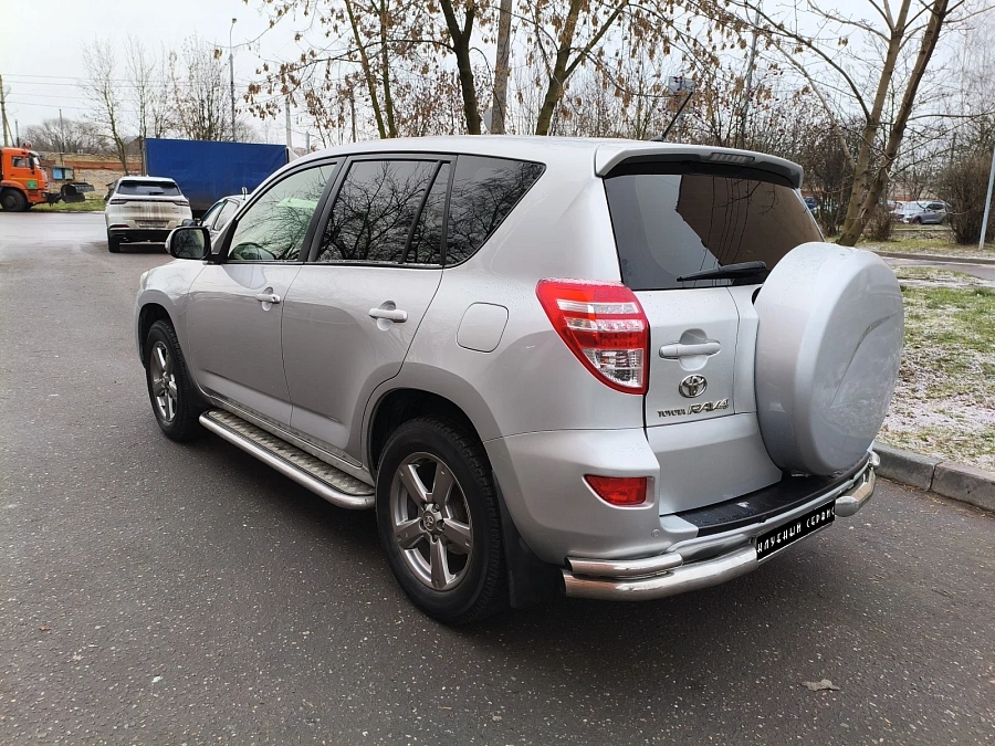 Toyota RAV4, 2012г., полный привод, вариатор