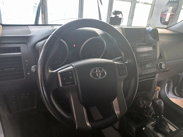 Toyota Land Cruiser Prado, 2012г, полный привод, автомат