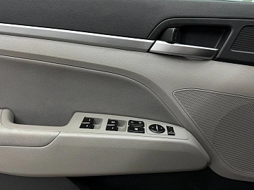 Hyundai Elantra, 2018г, передний привод, автомат