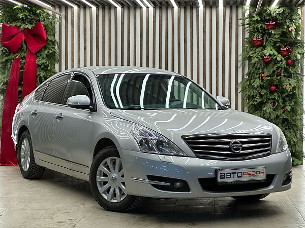 Nissan Teana, 2011г., передний привод, вариатор