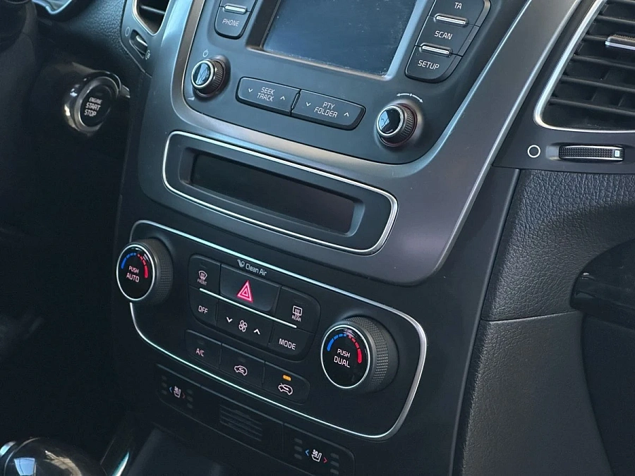 Kia Sorento, 2018г., полный привод, автомат