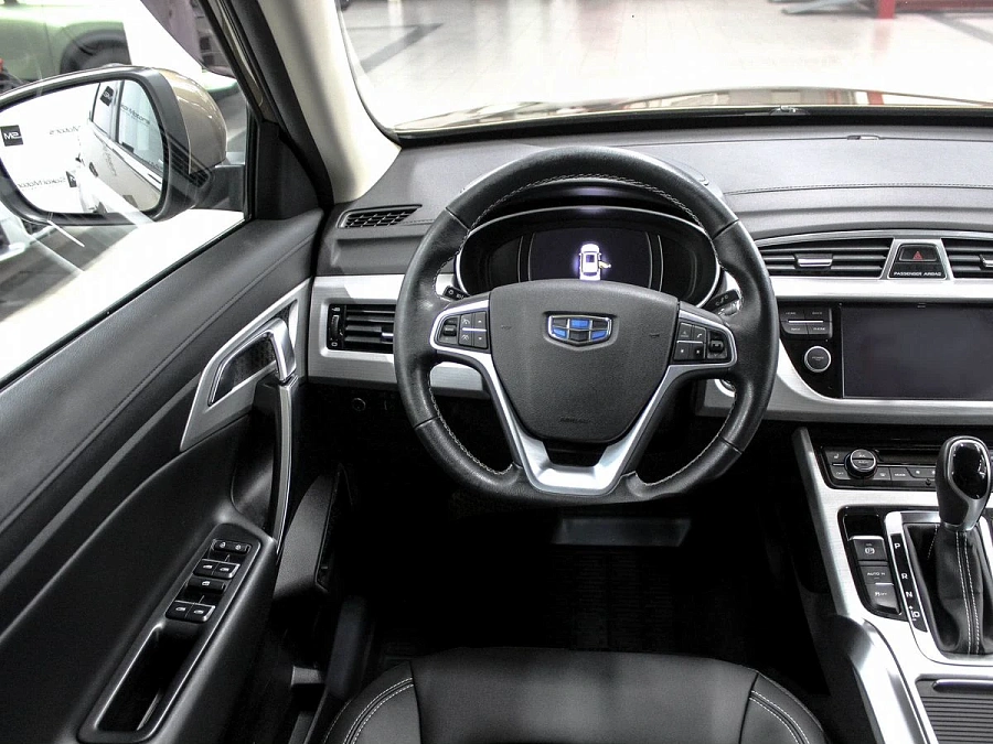 Geely Atlas, 2018г., передний привод, автомат