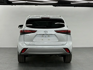 Toyota Highlander, 2026г, полный привод, автомат