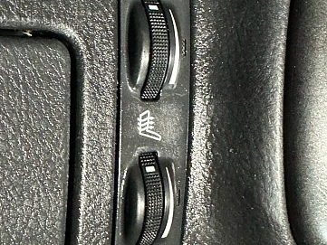 Toyota Avensis, 2004г, передний привод, автомат