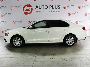 Volkswagen Jetta, 2015г, передний привод, робот