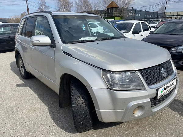 Suzuki Grand Vitara, 2010г., передний привод, механика