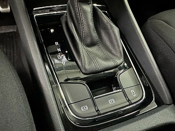 Skoda Karoq, 2021г, полный привод, робот