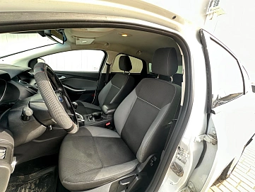 Ford Focus, 2013г, передний привод, механика