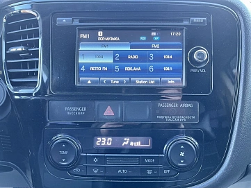 Mitsubishi Outlander, 2015г, полный привод, вариатор