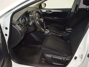 Nissan Sentra, 2015г, передний привод, вариатор