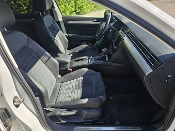 Volkswagen Passat, 2016г, передний привод, робот