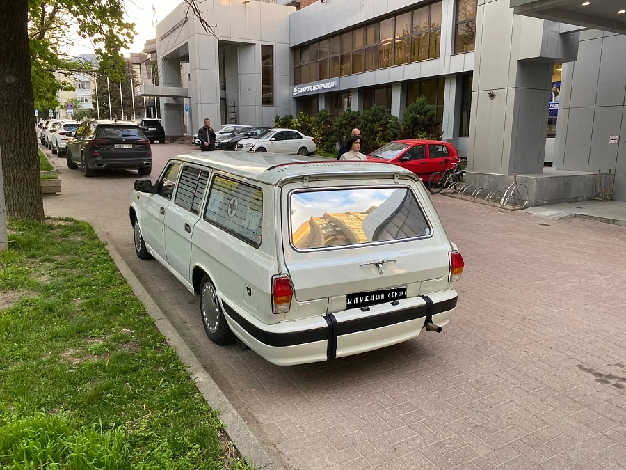 ГАЗ 31022 «Волга», 1997г., задний привод, механика