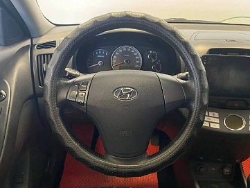 Hyundai Elantra, 2008г, передний привод, механика