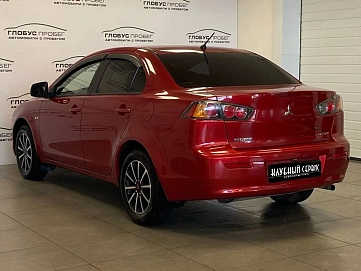 Mitsubishi Lancer, 2010г, передний привод, автомат