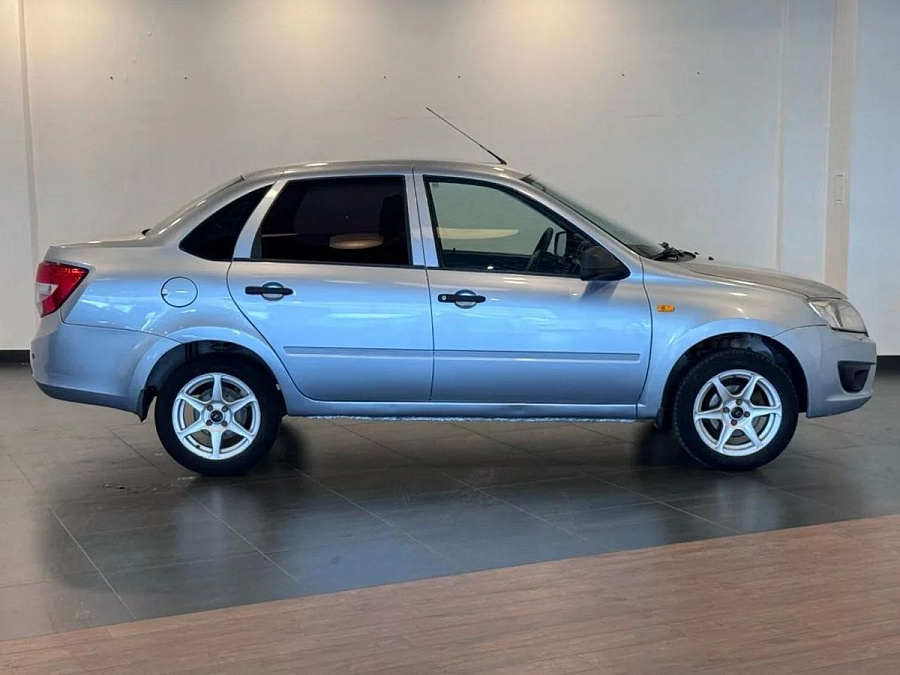 Lada (ВАЗ) , 2012г., передний привод, автомат