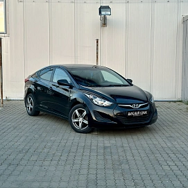 Hyundai Elantra, 2015г, передний привод, автомат