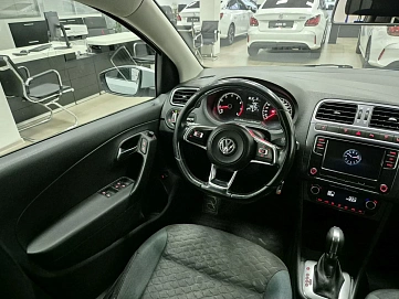Volkswagen Polo, 2019г, передний привод, автомат