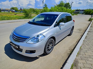 Nissan Tiida, 2010г, передний привод, автомат