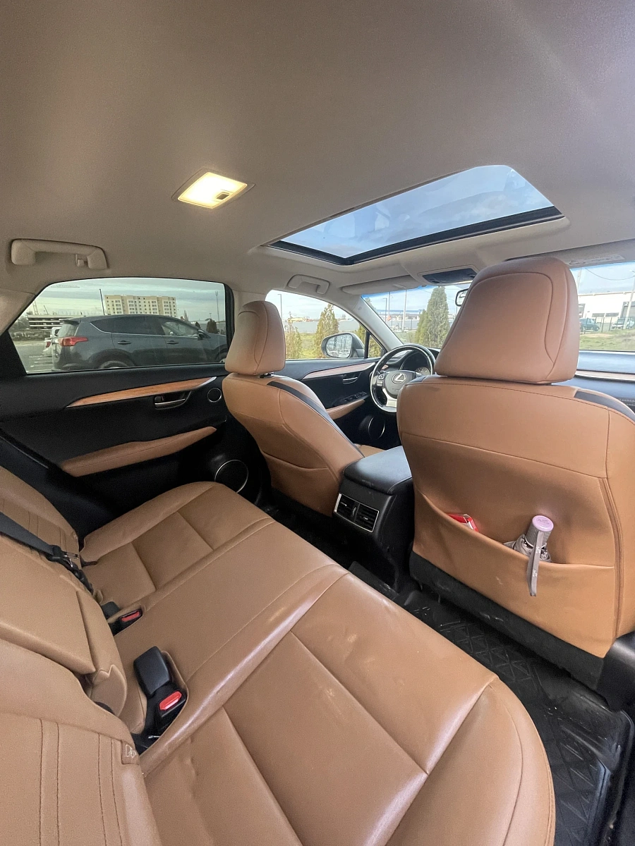 Lexus NX, 2016г., полный привод, вариатор