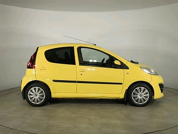 Peugeot 107, 2012г, передний привод, робот