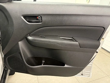 Suzuki Vitara, 2015г, передний привод, автомат