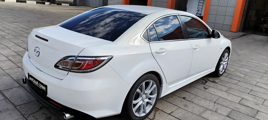 Mazda 6, 2011г., передний привод, механика