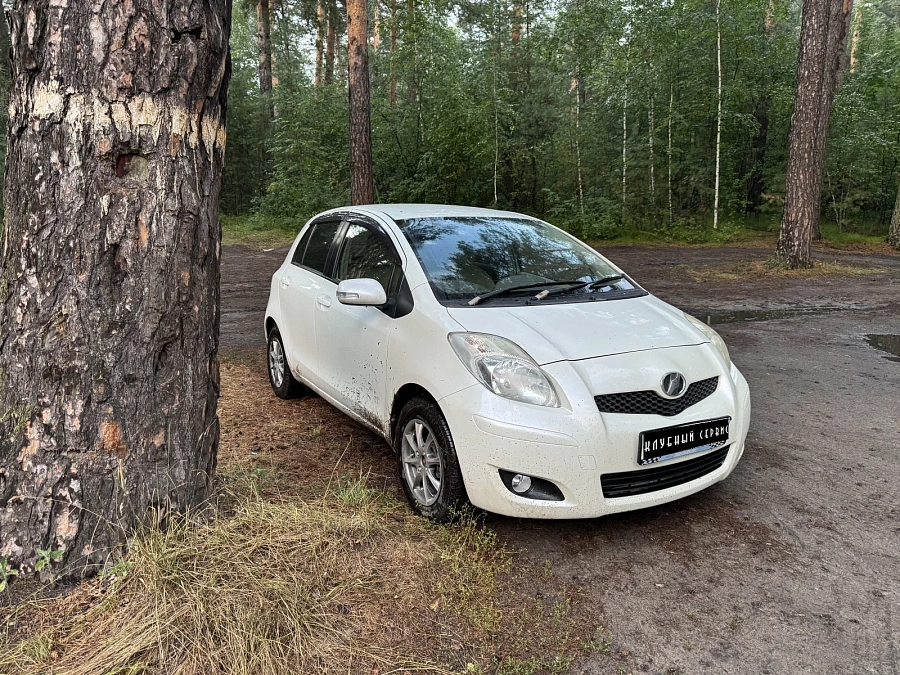 Toyota Vitz, 2010г., передний привод, вариатор