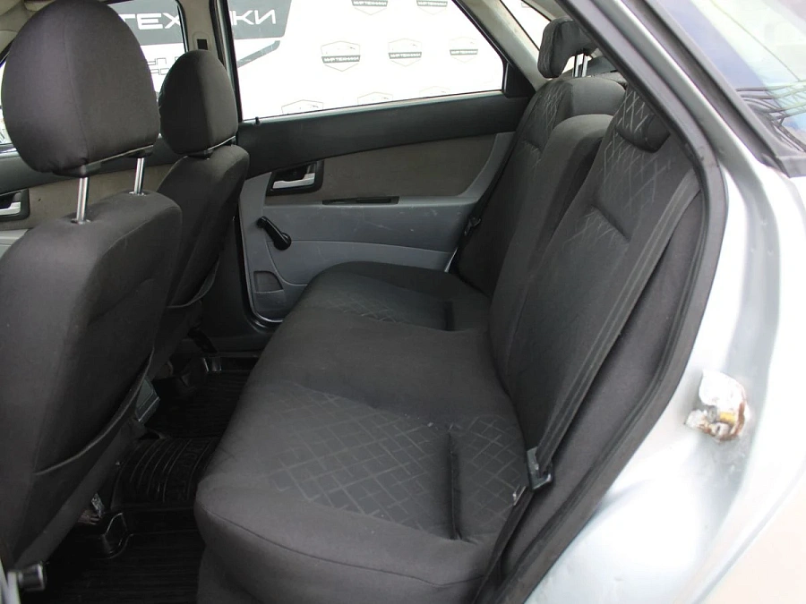 Lada (ВАЗ) Priora, 2010г., передний привод, механика