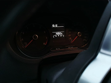 Volkswagen Polo, 2020г, передний привод, автомат