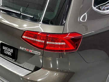 Volkswagen Passat, 2017г, полный привод, робот