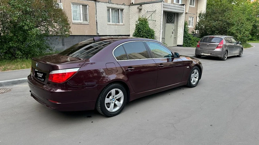 BMW 5 серии, 2008г., задний привод, автомат