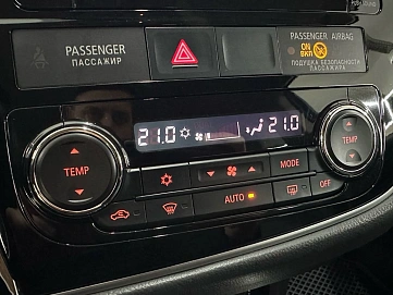 Mitsubishi Outlander, 2017г, полный привод, вариатор