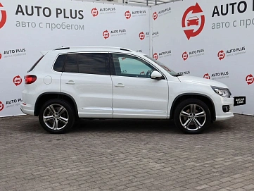 Volkswagen Tiguan, 2014г, полный привод, робот