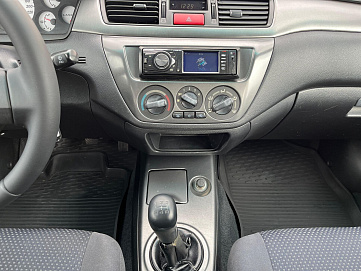 Mitsubishi Lancer, 2007г, передний привод, механика