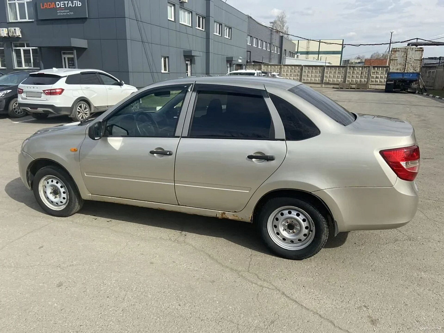 Lada (ВАЗ) Granta, 2012г., передний привод, механика