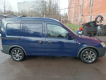 Opel Combo, 2008г, передний привод, механика