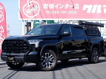 Toyota Tundra, 2022г, полный привод, автомат
