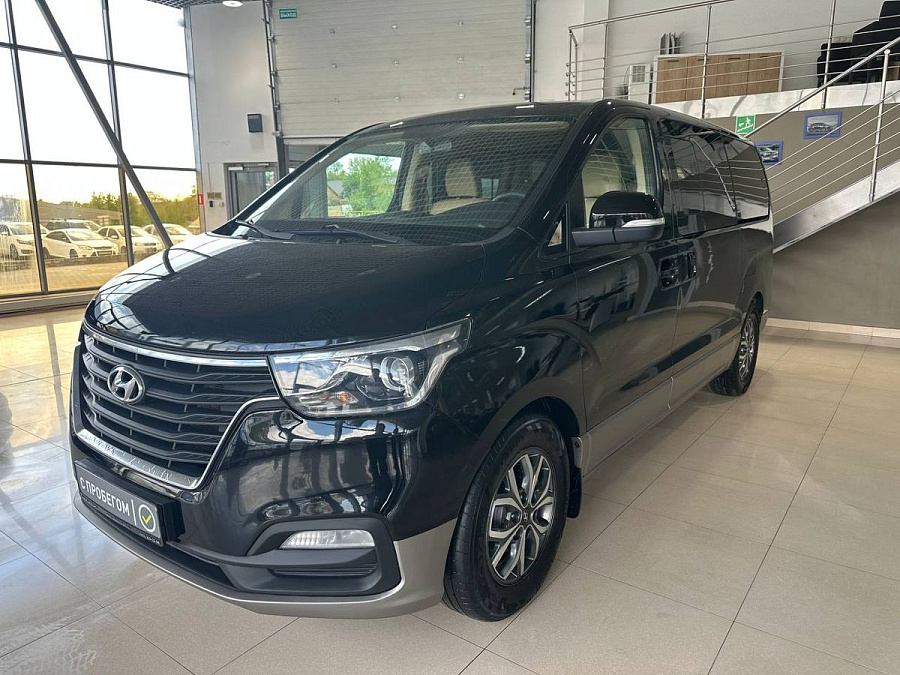Hyundai , 2018г., задний привод, автомат
