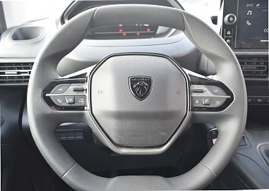 Peugeot Partner, 2024г, Передний привод, Механическая
