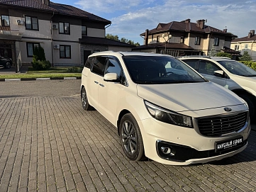 Kia Carnival, 2017г, передний привод, автомат