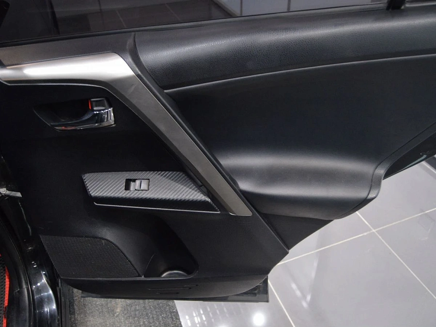 Toyota RAV4, 2014г., полный привод, вариатор