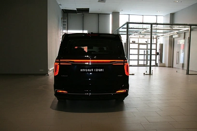 Hongqi HQ9, 2025г, передний привод, автомат