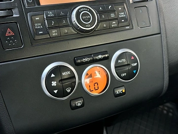 Nissan Tiida, 2008г, передний привод, автомат