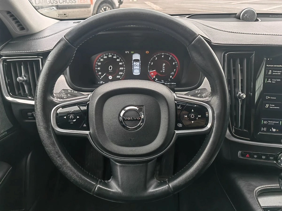 Volvo S90, 2017г., передний привод, автомат