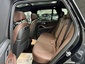 BMW X5, 2025г, полный привод, автомат