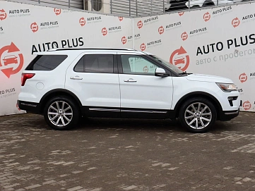 Ford Explorer, 2018г, полный привод, автомат